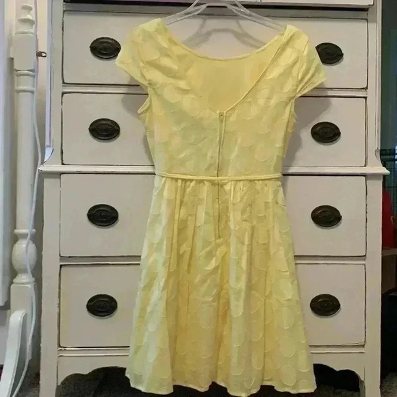 Really Cute Polka Dot Yellow Dress - Picture 2 of 3